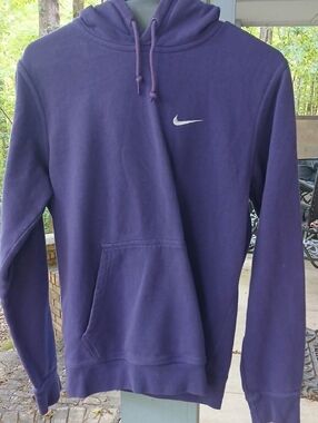 Nike Men's Deep Purple Pullover Hoodie with Swoosh, Mens Sm.
